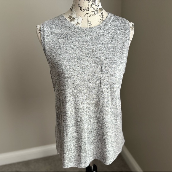 A New Day Gray Heather Sleeveless Hi-Lo Tank - Picture 1 of 6